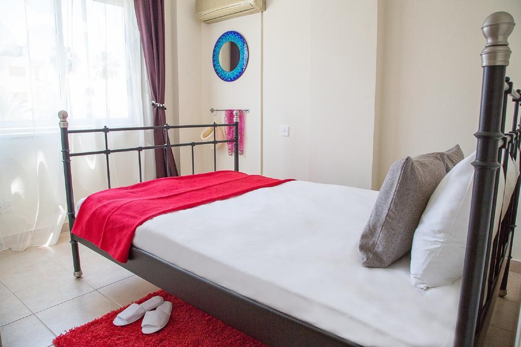 Paphos Love Nest Apartment חדר תמונה